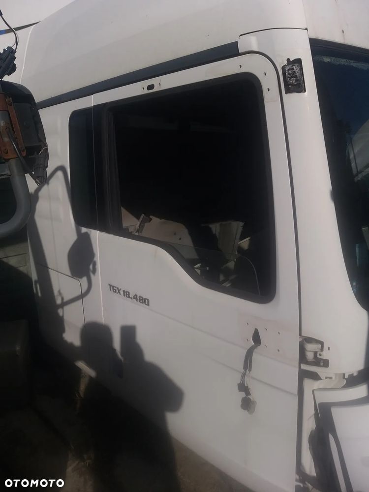 Drzwi prawe Man tgx - 2
