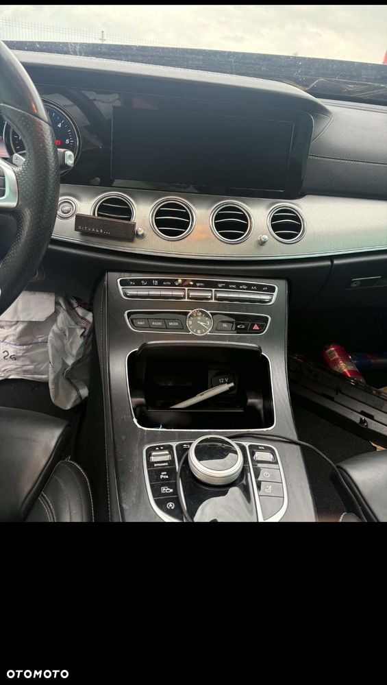 Mercedes-Benz Klasa E 200 d 9G-TRONIC - 13