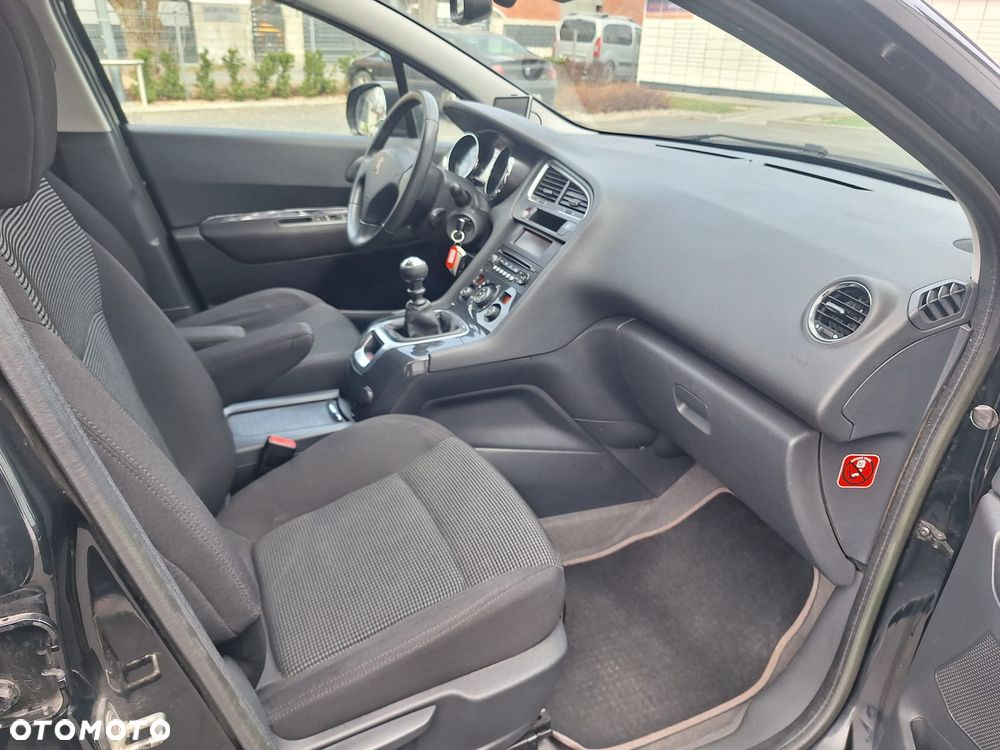 Peugeot 5008 155 THP Family - 19