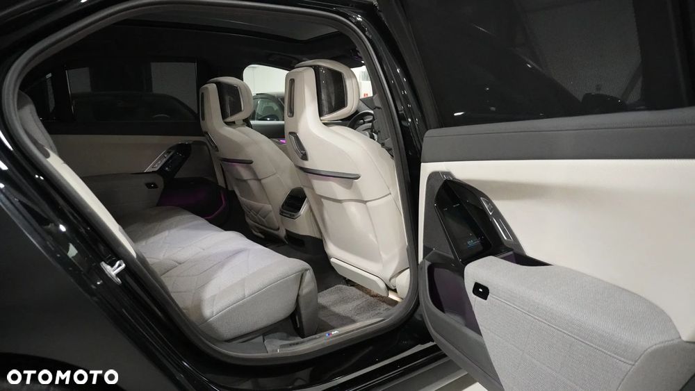 BMW Seria 7 740d xDrive - 12