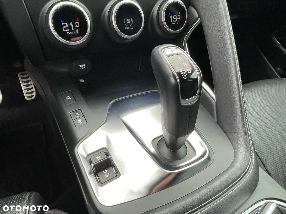 Jaguar E-Pace D180 AWD R-Dynamic S - 17