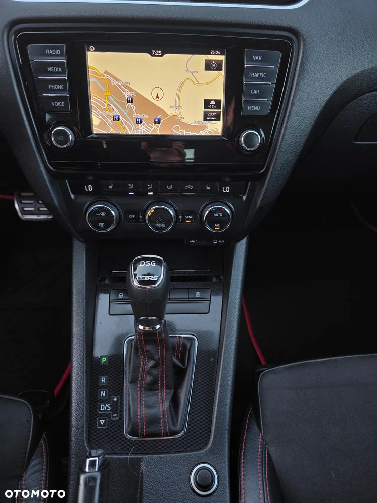 Skoda Octavia 2.0 TDI RS DSG - 17