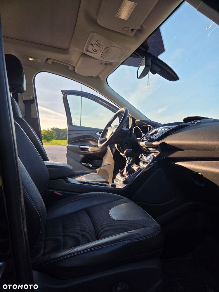 Ford Kuga 2.0 TDCi Individual - 17