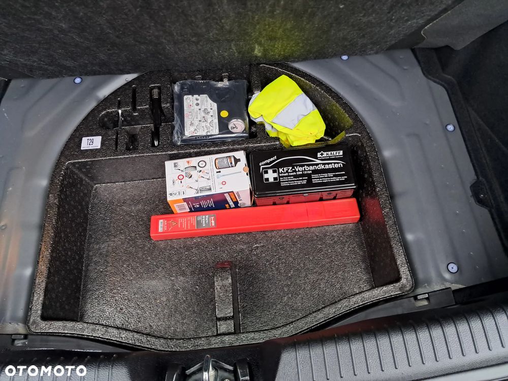 Kia Ceed 1.4 CVVT Attract - 19