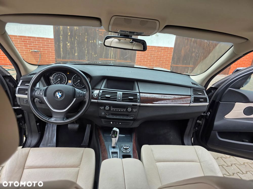 BMW X5 xDrive30d - 14