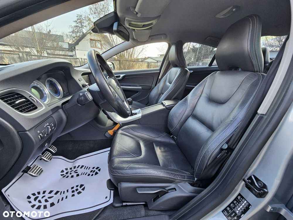 Volvo S60 D2 R-Design Momentum - 13