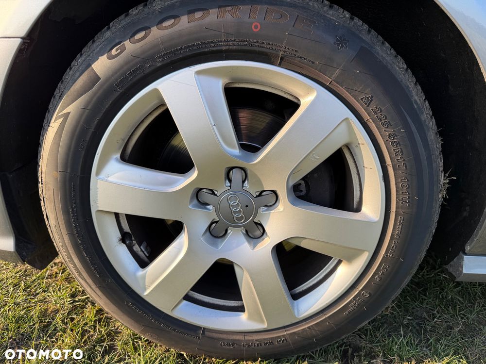 Audi A6 Avant 2.0 TDI Ultra DPF S tronic - 28