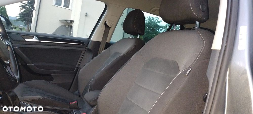 Volkswagen Golf 1.5 TSI OPF R-Line - 17