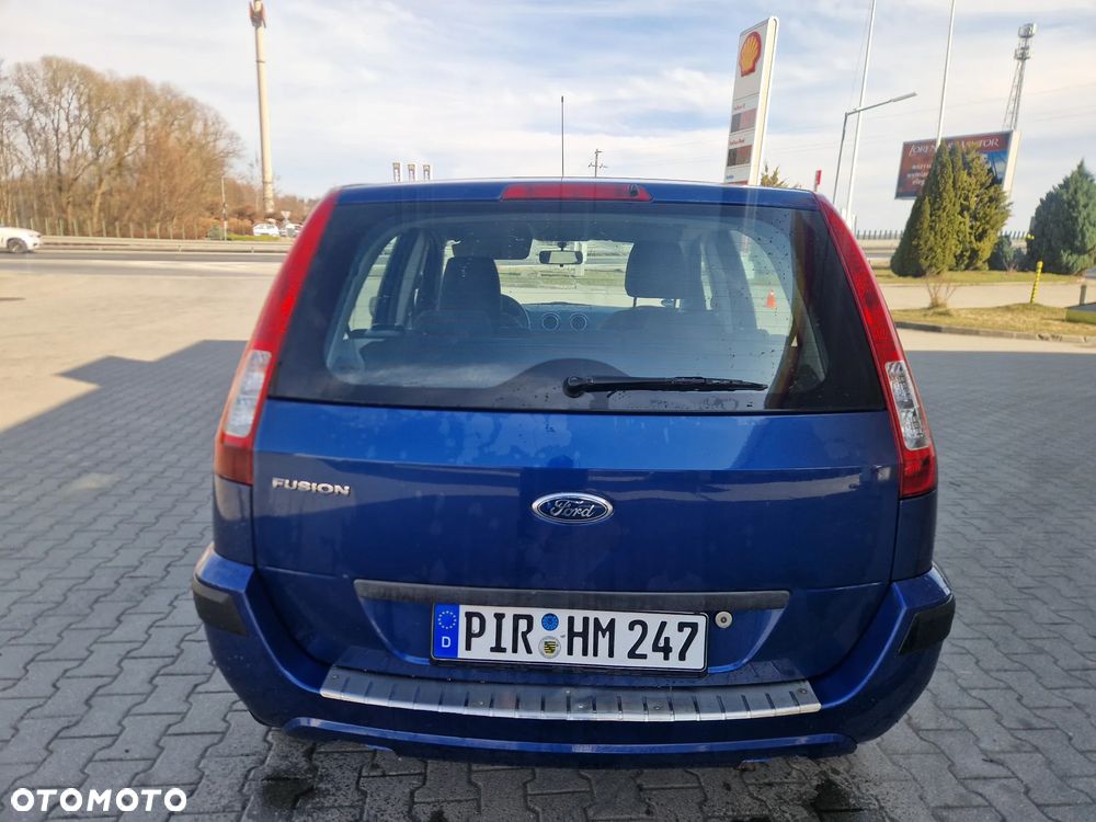 Ford Fusion - 20