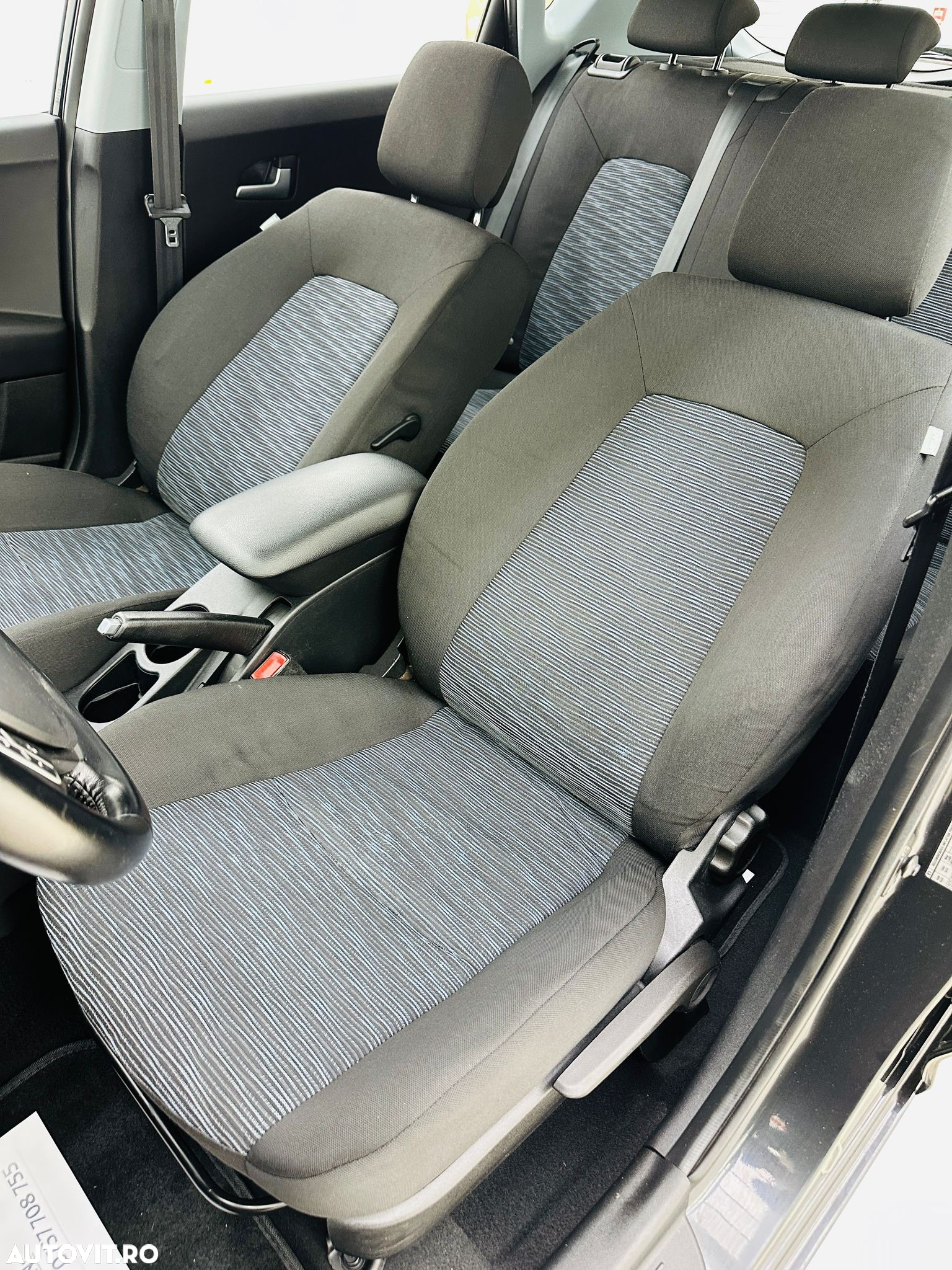 Kia Ceed - 24