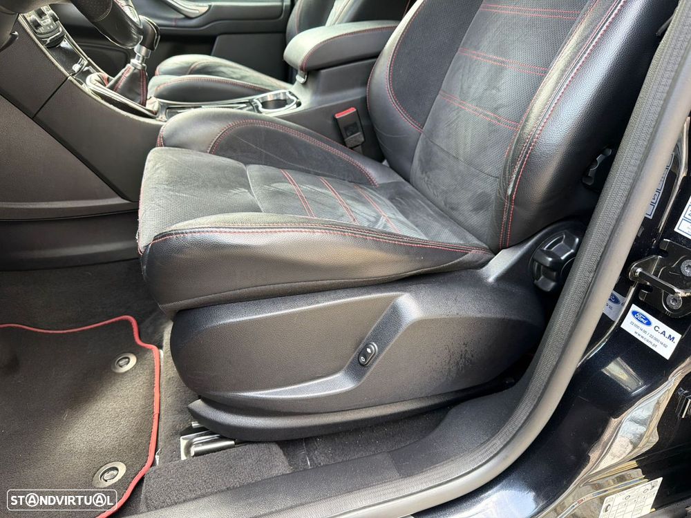 Ford S-Max 2.2 TDCi Titanium 7L - 12