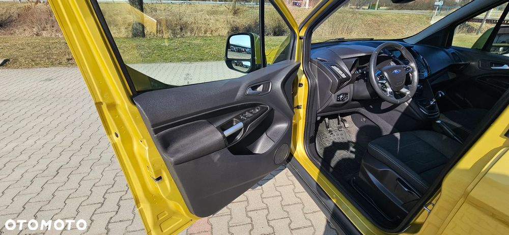 Ford Tourneo Connect Grand - 25
