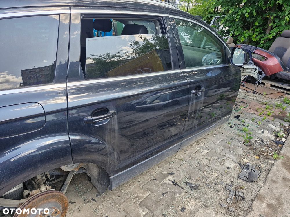 Drzwi prawy przód tył AUDI Q7 LZ9Y