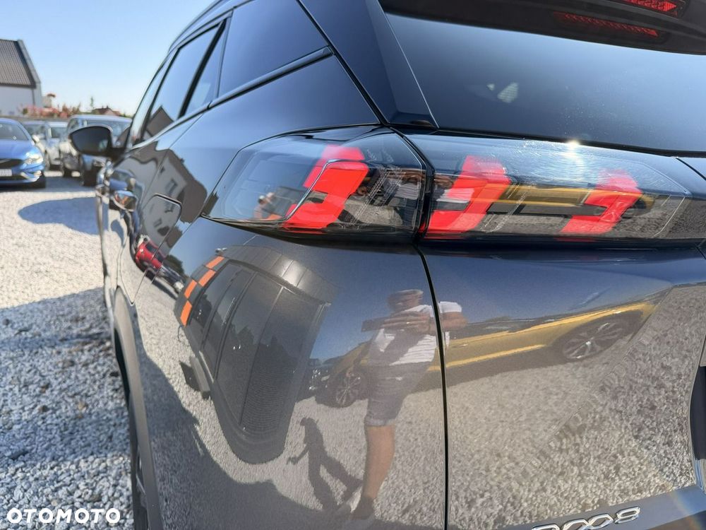 Peugeot 2008 - 9