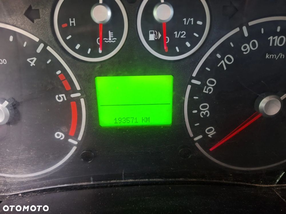 Ford Transit Connect - 4