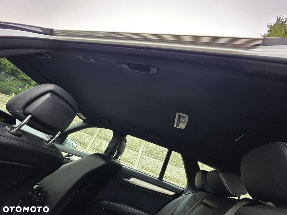 Mercedes-Benz Klasa C 180 T Edition - 21