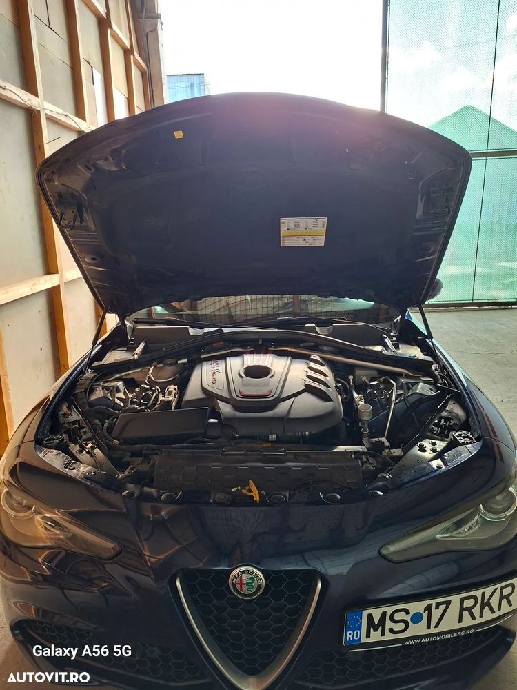 Alfa Romeo Giulia 2.2 - 33