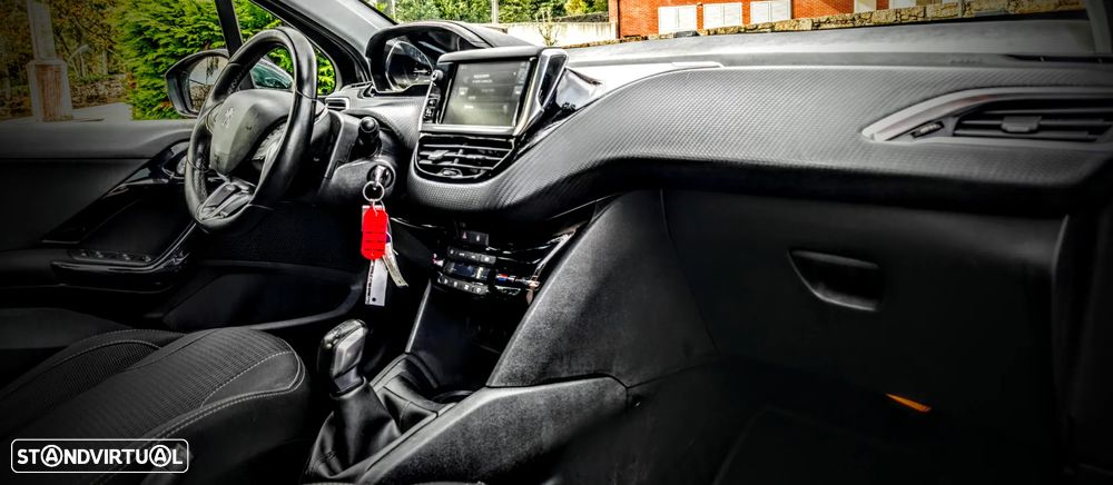 Peugeot 208 1.2 PureTech Allure - 10