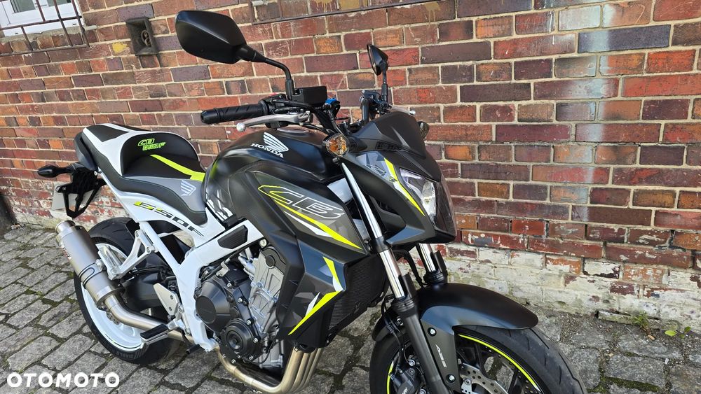 Honda CB - 23