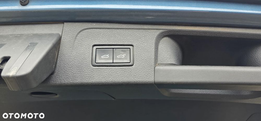 Volkswagen Passat 2.0 TDI SCR DSG 4Motion Business - 26