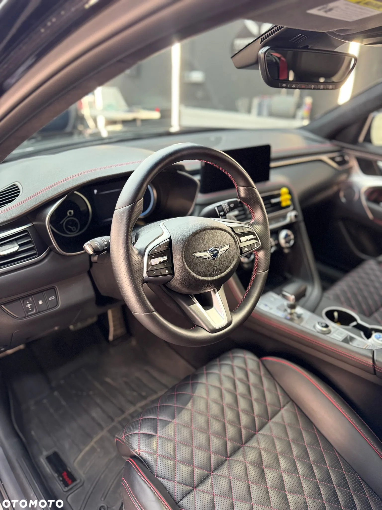 Genesis G70 - 15