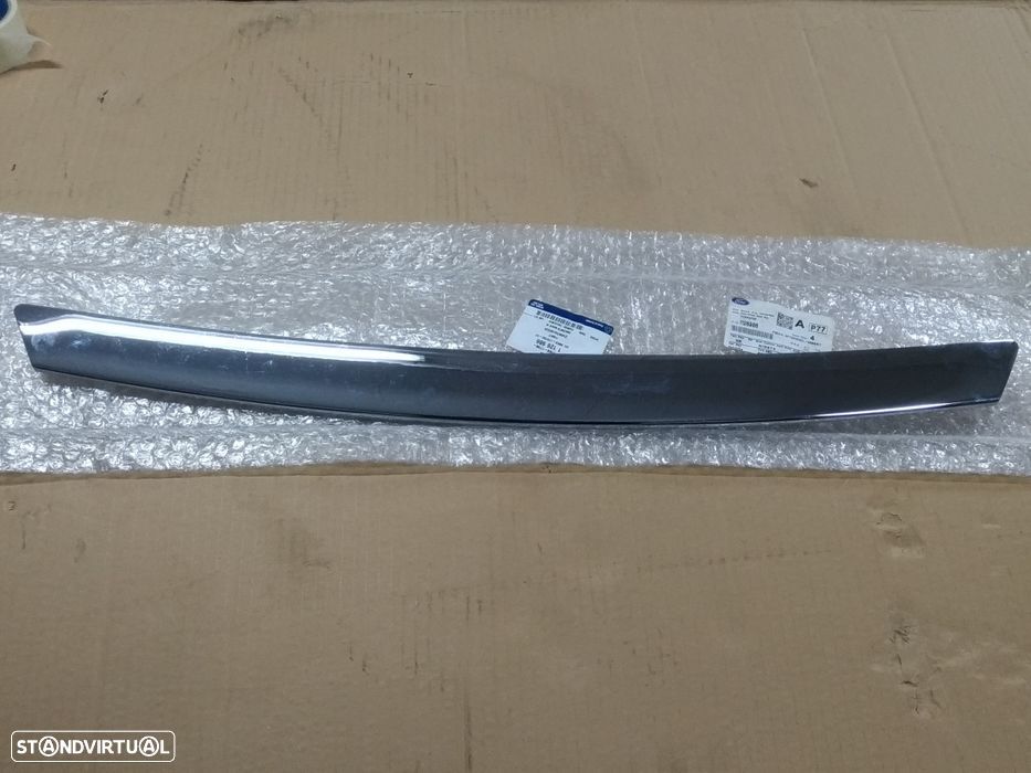 Ford Focus mk1 friso central para choques 98-05 11.2.69.86 - 1