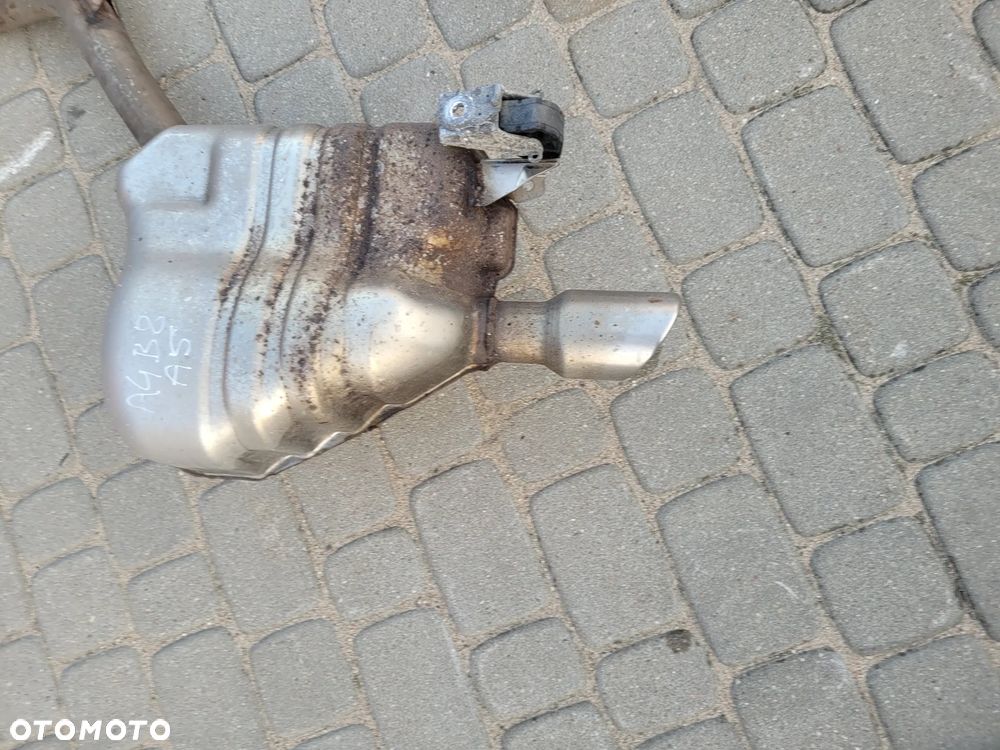 AUDI A4 B8 A5  TŁUMIKI - 2