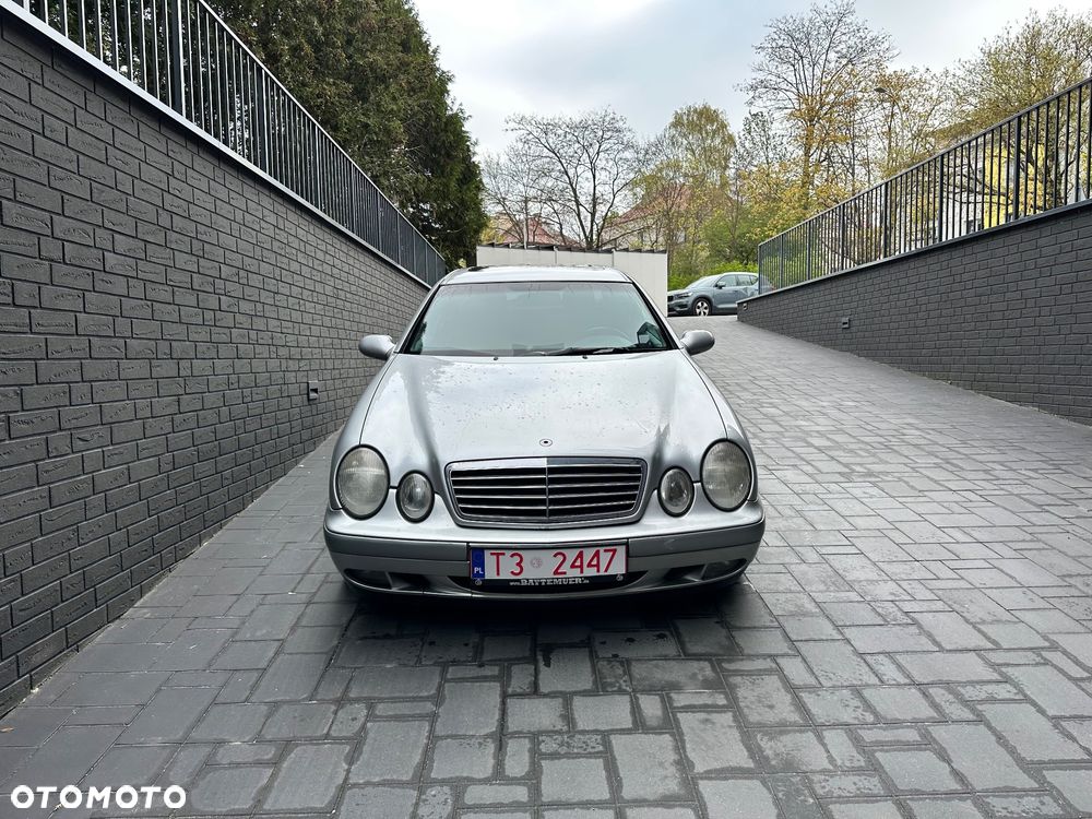 Mercedes-Benz CLK - 2