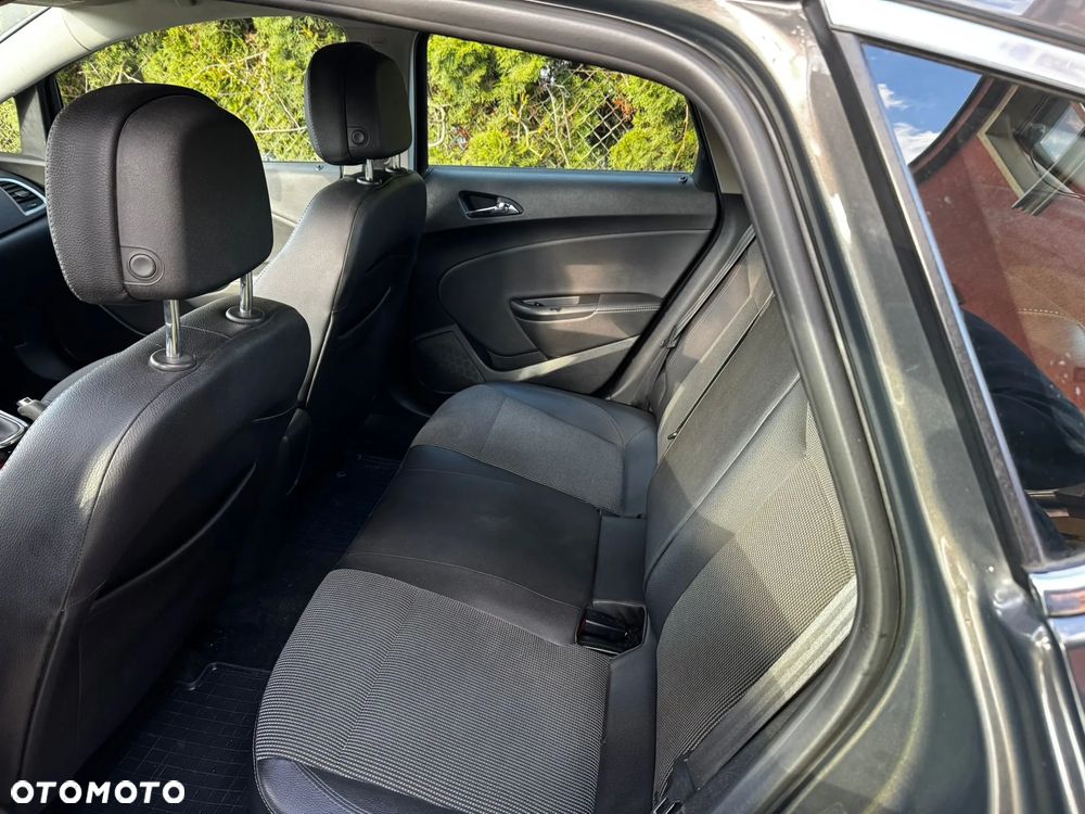 Opel Astra 1.4 Turbo Cosmo - 12