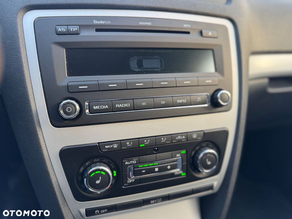 Skoda Octavia 1.6 TDI DPF Ambiente - 7