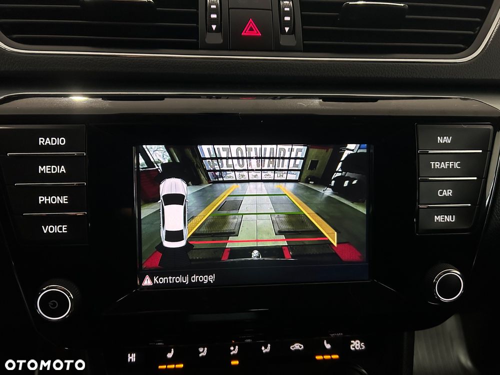 Skoda Superb 1.6 TDI GreenLine - 39