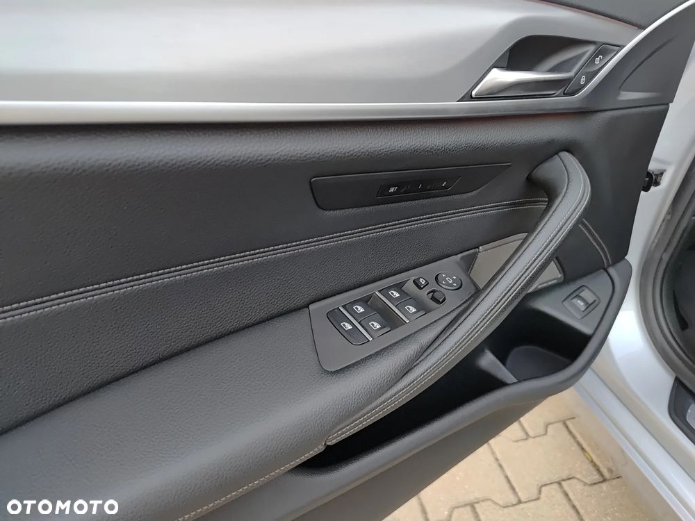 BMW Seria 5 520d Sport Line sport - 18