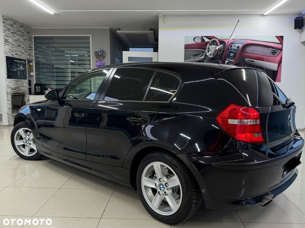 BMW Seria 1 - 30