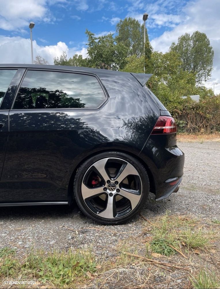 VW Golf 2.0 TSi GTi DSG - 5