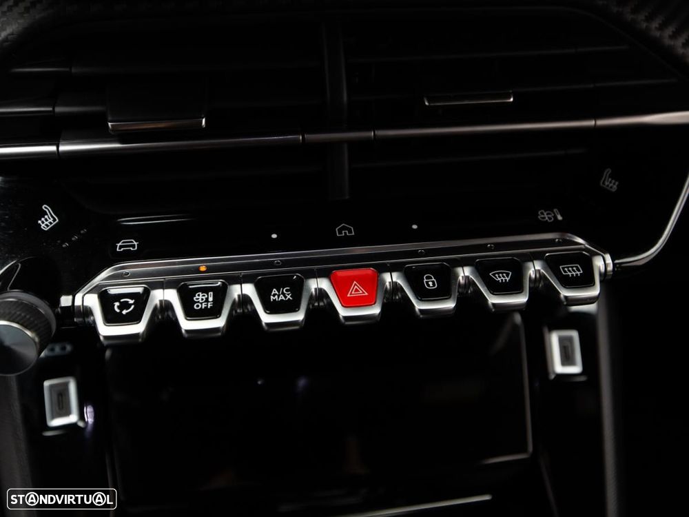 Peugeot 2008 PureTech 130 EAT8 Allure - 18