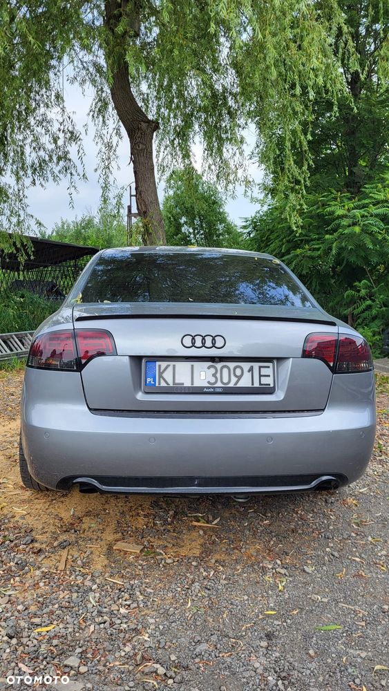 Audi A4 Limousine - 2