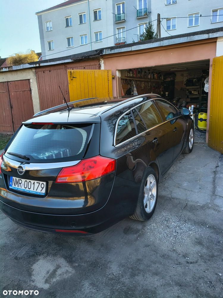 Opel Insignia 1.8 - 4