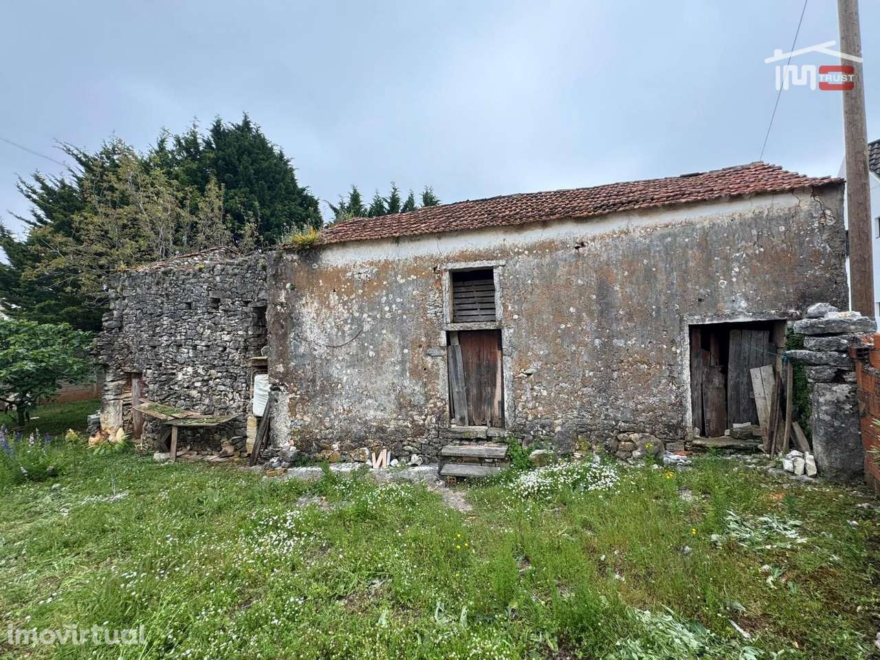 Barracão e terreno com possibilidade de transformação para Habitação - Grande imagem: 4/27