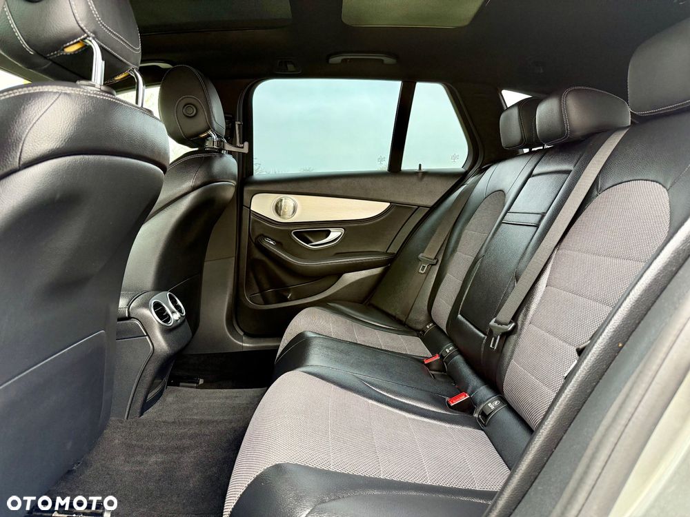 Mercedes-Benz Klasa C 220 (BlueTEC) d 7G-TRONIC - 23