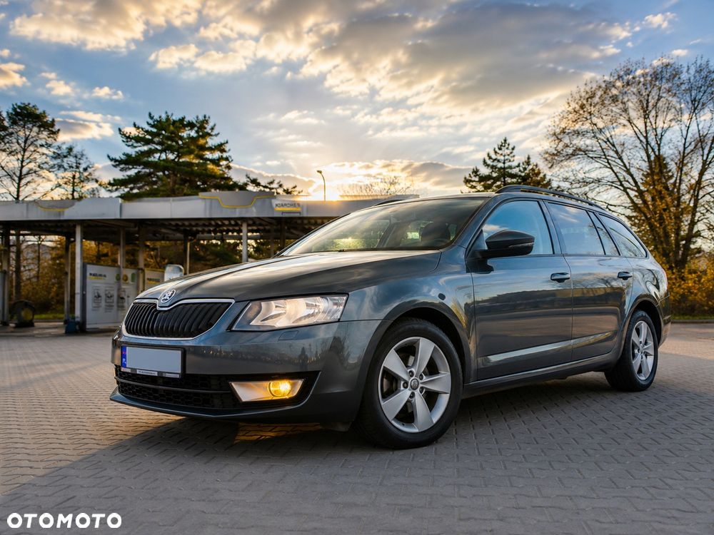 Skoda Octavia 2.0 TDI Drive DSG - 1
