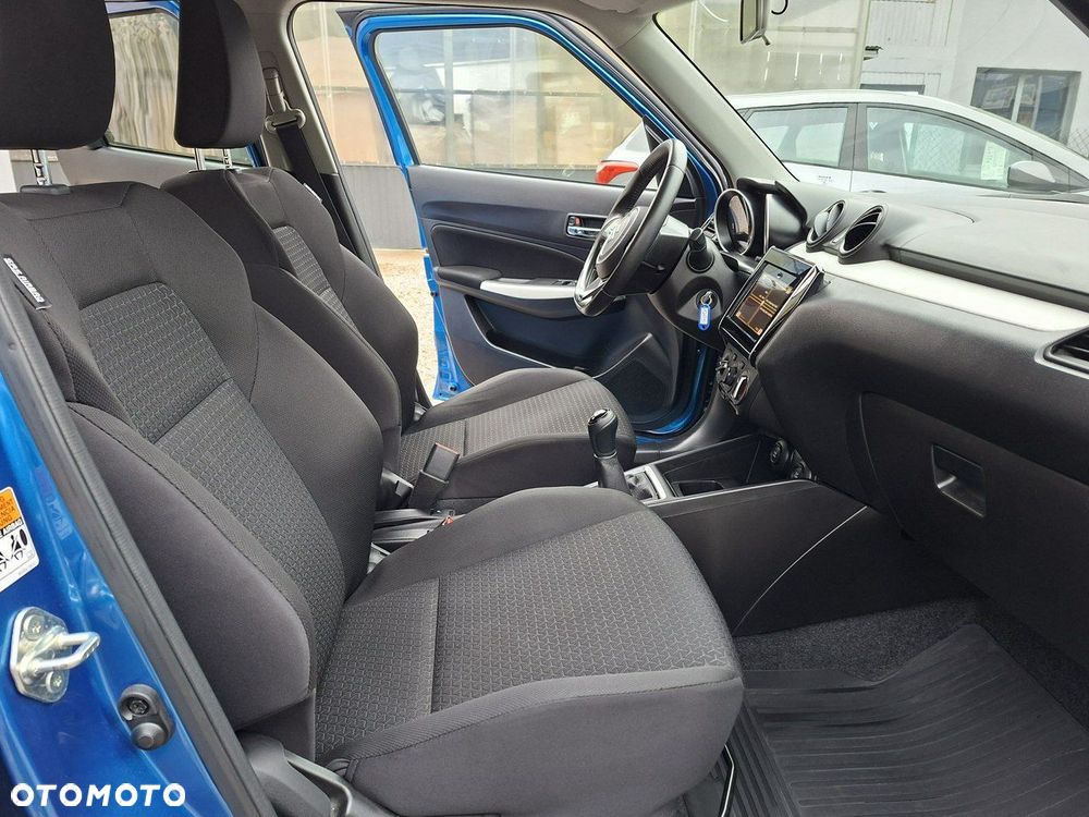 Suzuki Swift 1.2 Premium - 11