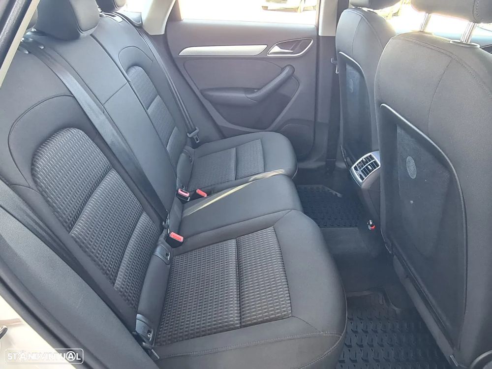 Audi Q3 2.0 TDI Design - 18