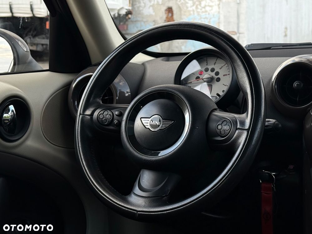 MINI Countryman Cooper D - 16