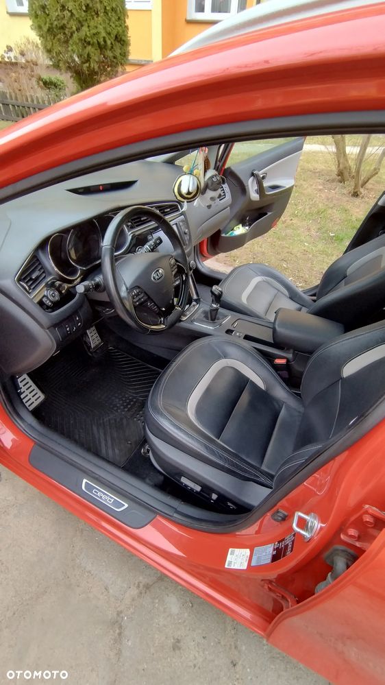 Kia Ceed 1.6 GDI Platinum Edition - 5