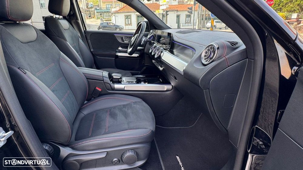 Mercedes-Benz EQB 300 4Matic AMG Line - 23