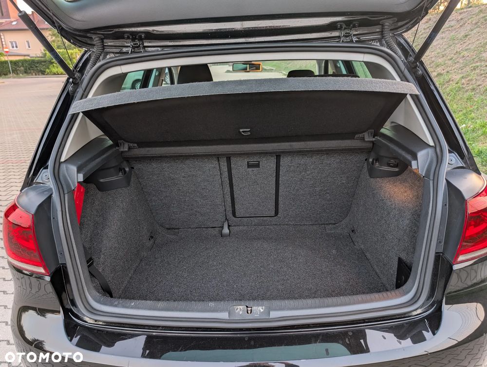 Volkswagen Golf - 13