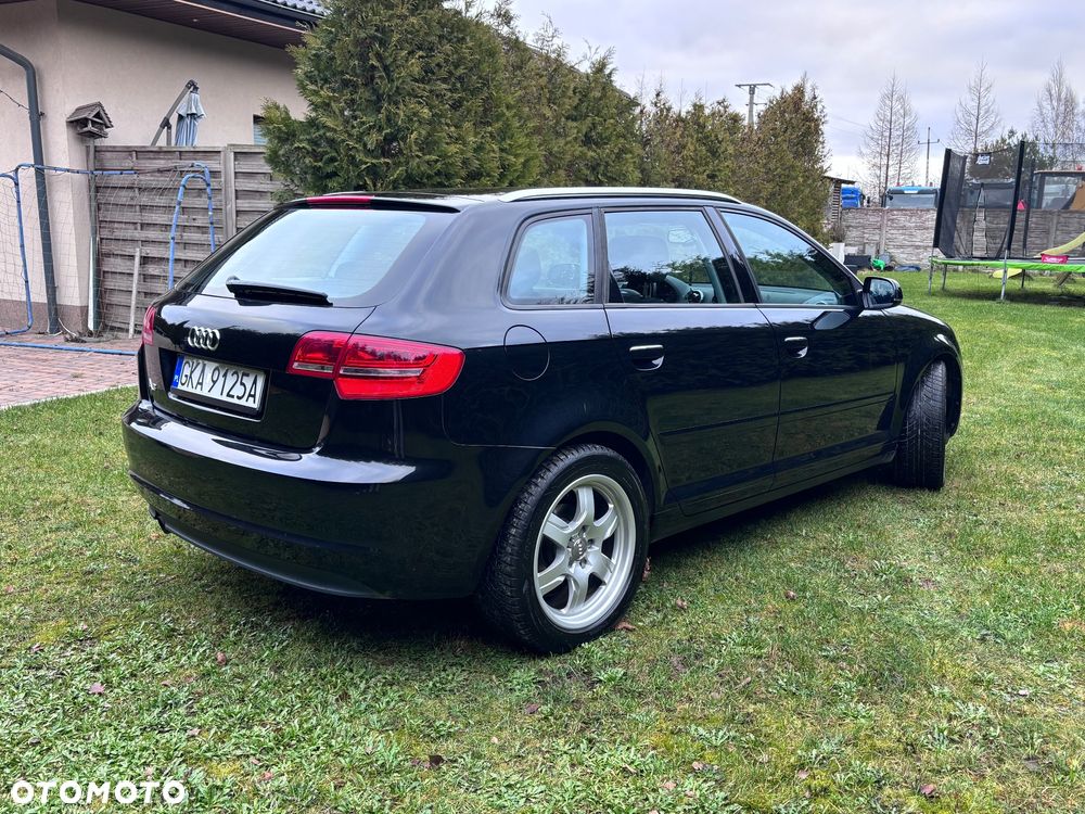 Audi A3 Sportback 1.6 Ambiente - 3