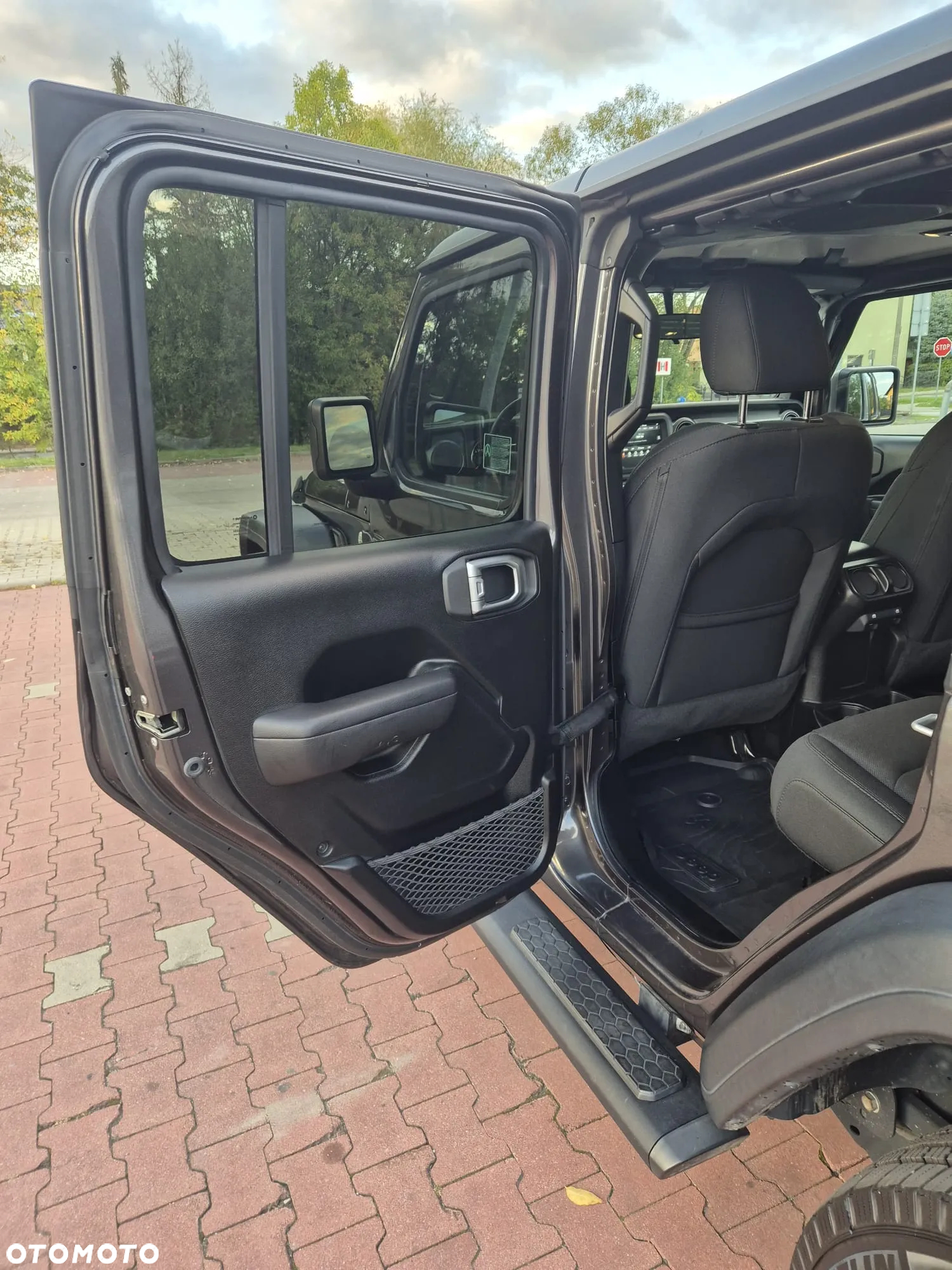 Jeep Wrangler Unlimited Hard-Top 3.6 Automatik Black Edition - 13