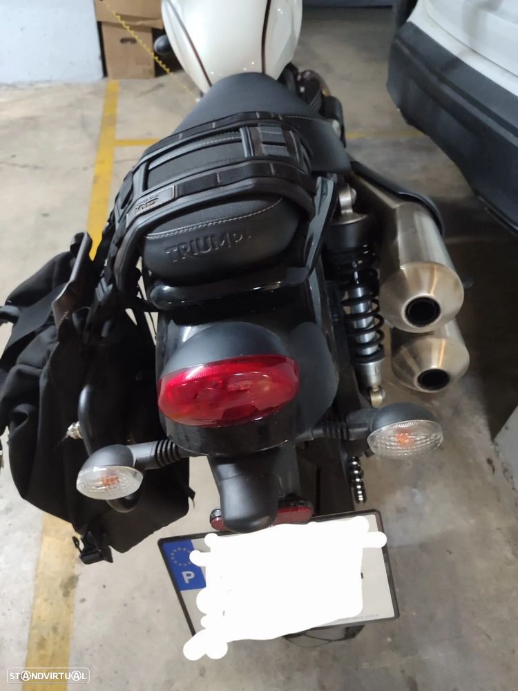 Triumph Scrambler - 18