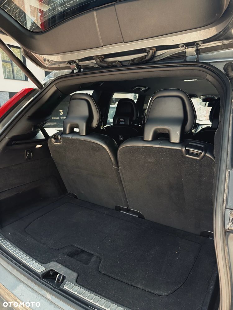Volvo XC 90 D5 SCR AWD R-Design 7os - 16